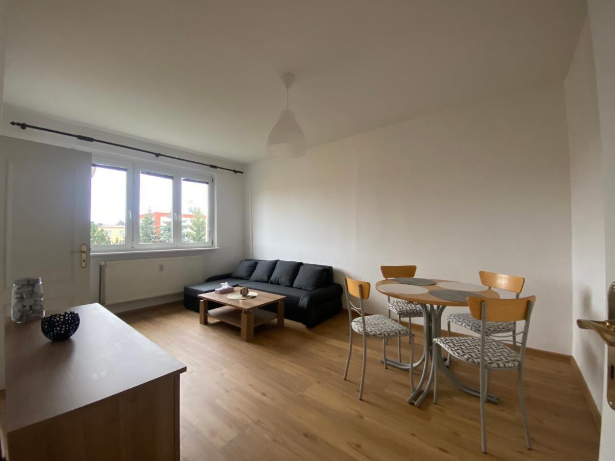Apartment Simon Ii. ฟรันทิชโกวี ลาซเน ภายนอก รูปภาพ